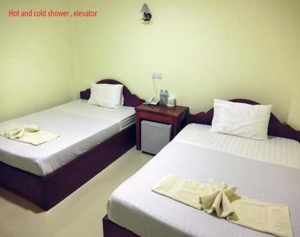 First Hotel Battambang Exterior photo