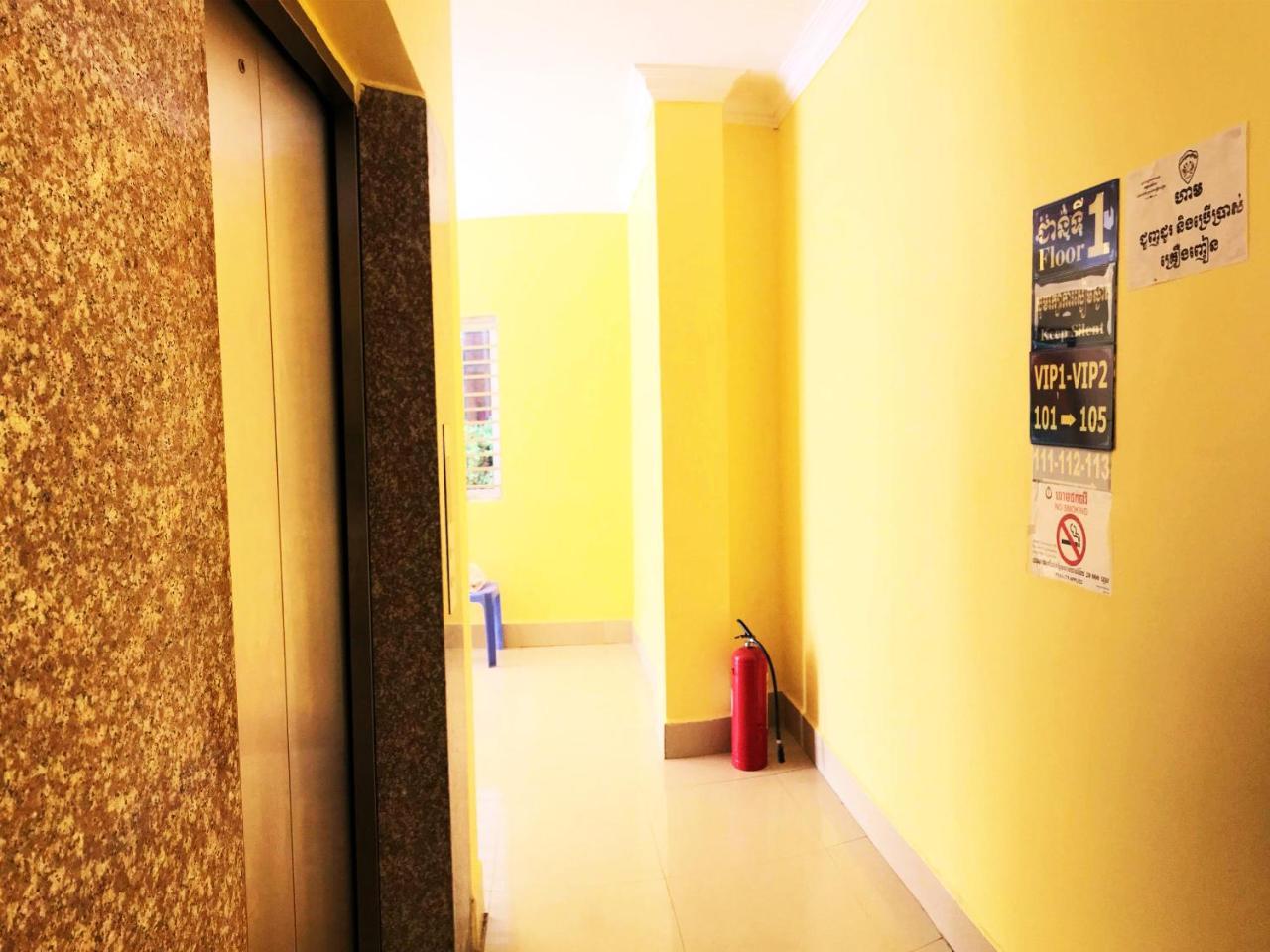 First Hotel Battambang Exterior photo