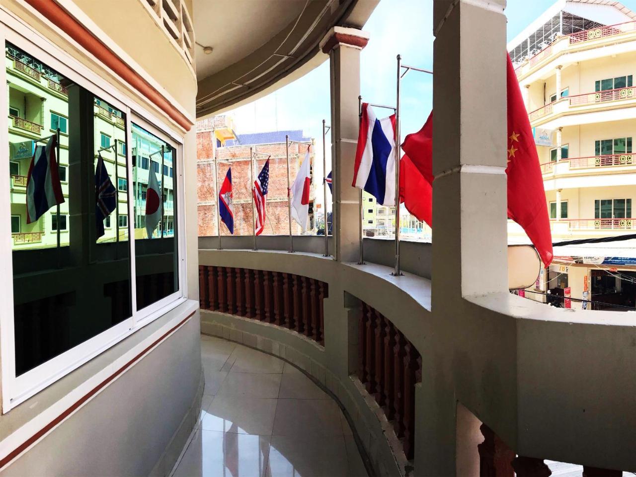First Hotel Battambang Exterior photo